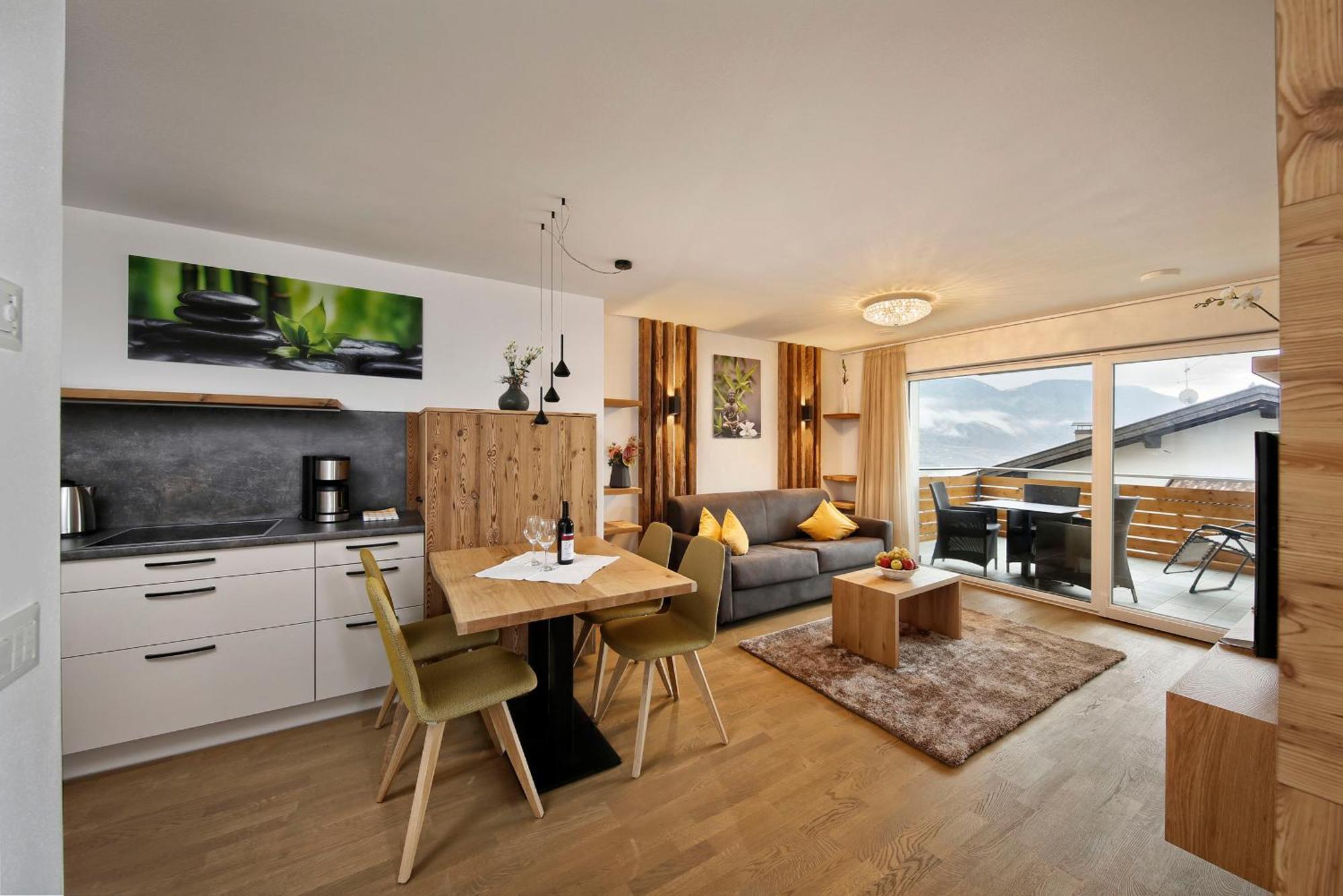 טירולו Appartement-Hotel Beatenhof מראה חיצוני תמונה